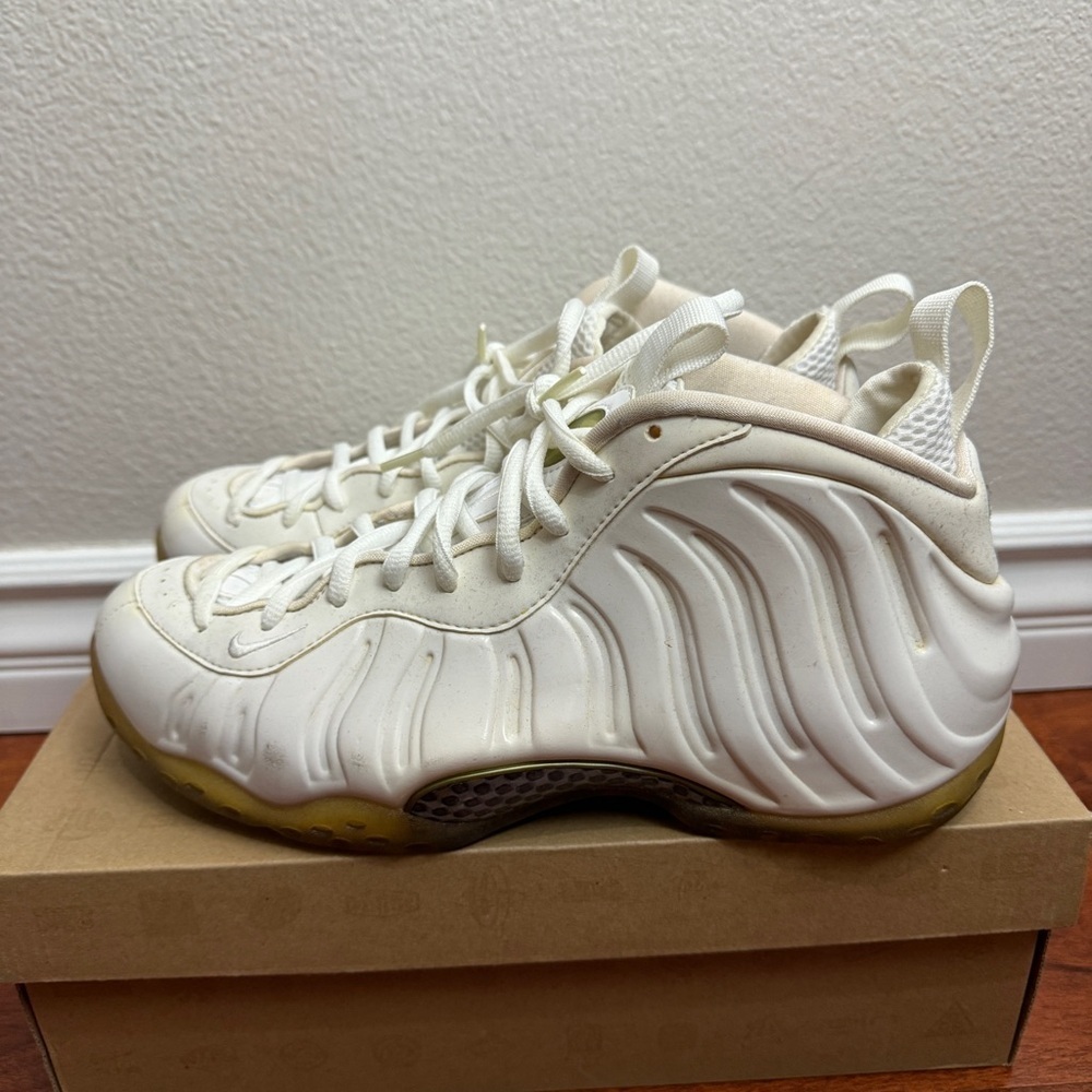 Nike Air Foamposite One White Out Size 9.5